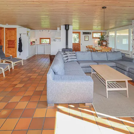 Awesome In Vaeggerlose With Sauna Bøtø By