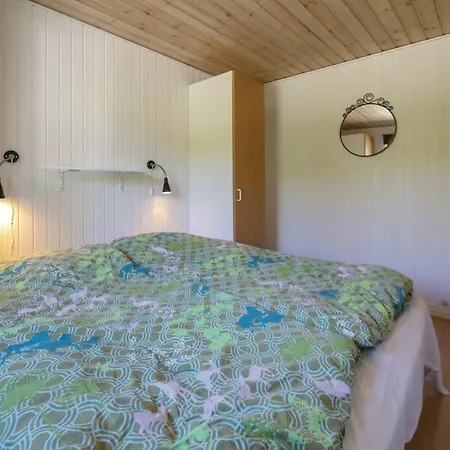 Feriehus Awesome In Vaeggerlose With Sauna Bøtø By