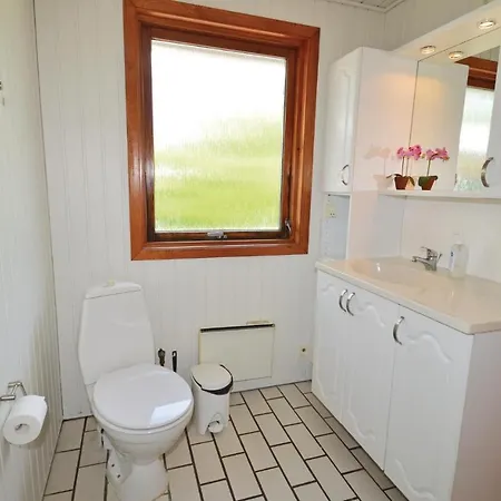 Awesome In Vaeggerlose With Sauna Feriehus Bøtø By