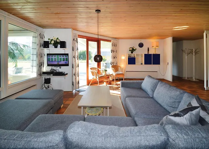 Awesome In Vaeggerlose With Sauna * Bøtø By